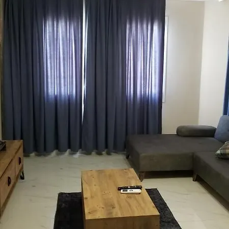 דירה Huge Evleri 1 *