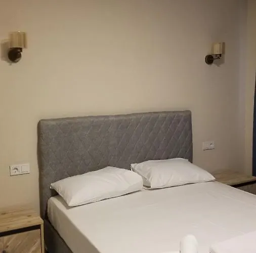 Apartament Huge Evleri 1 *